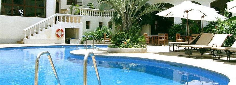 Monterio Hotel Baga Luaran gambar